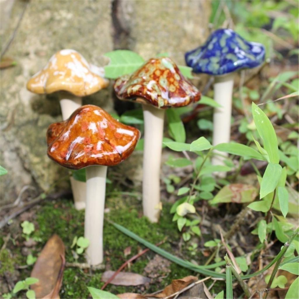 4Pcs Cute Ceramic Pottery Mushroom Model Yard Garden Statues Decor Ornament