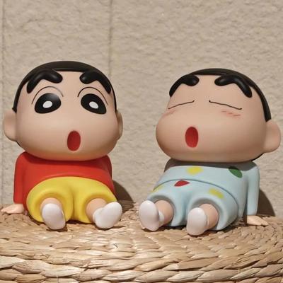 Фигурки Крошки Шина-Чана Держатель для телефона Кавайные Аниме Настольные украшения Мультяшные Подставка для телефона с просмотром ТВ Милые Кукольные украшения