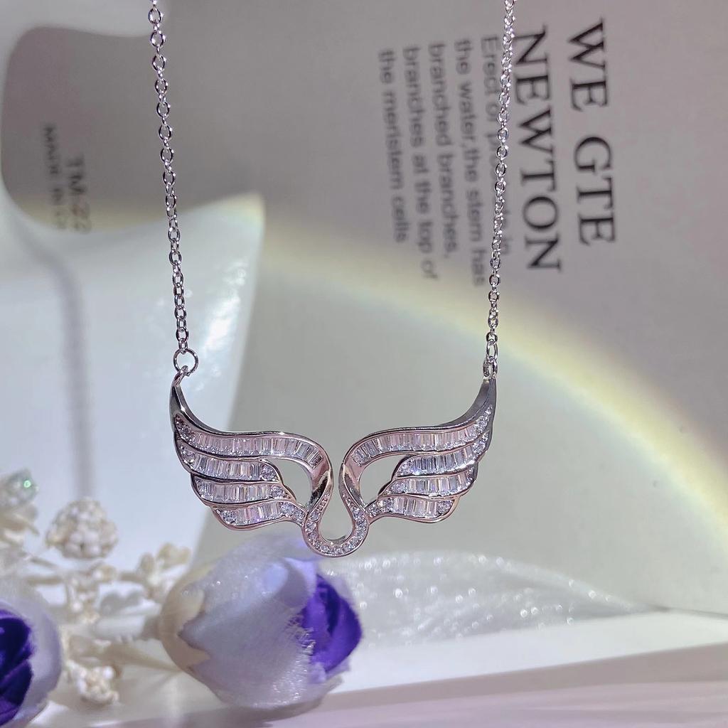 Ожерелье с крыльями ангела, инкрустированное микроцветными бриллиантами