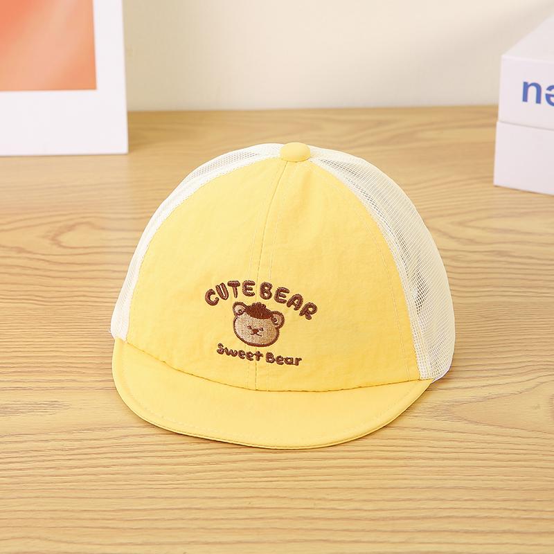 Children's simple and casual CUTE BEAR small bear -matching breathable mesh baseball cap, for outdoor activities
