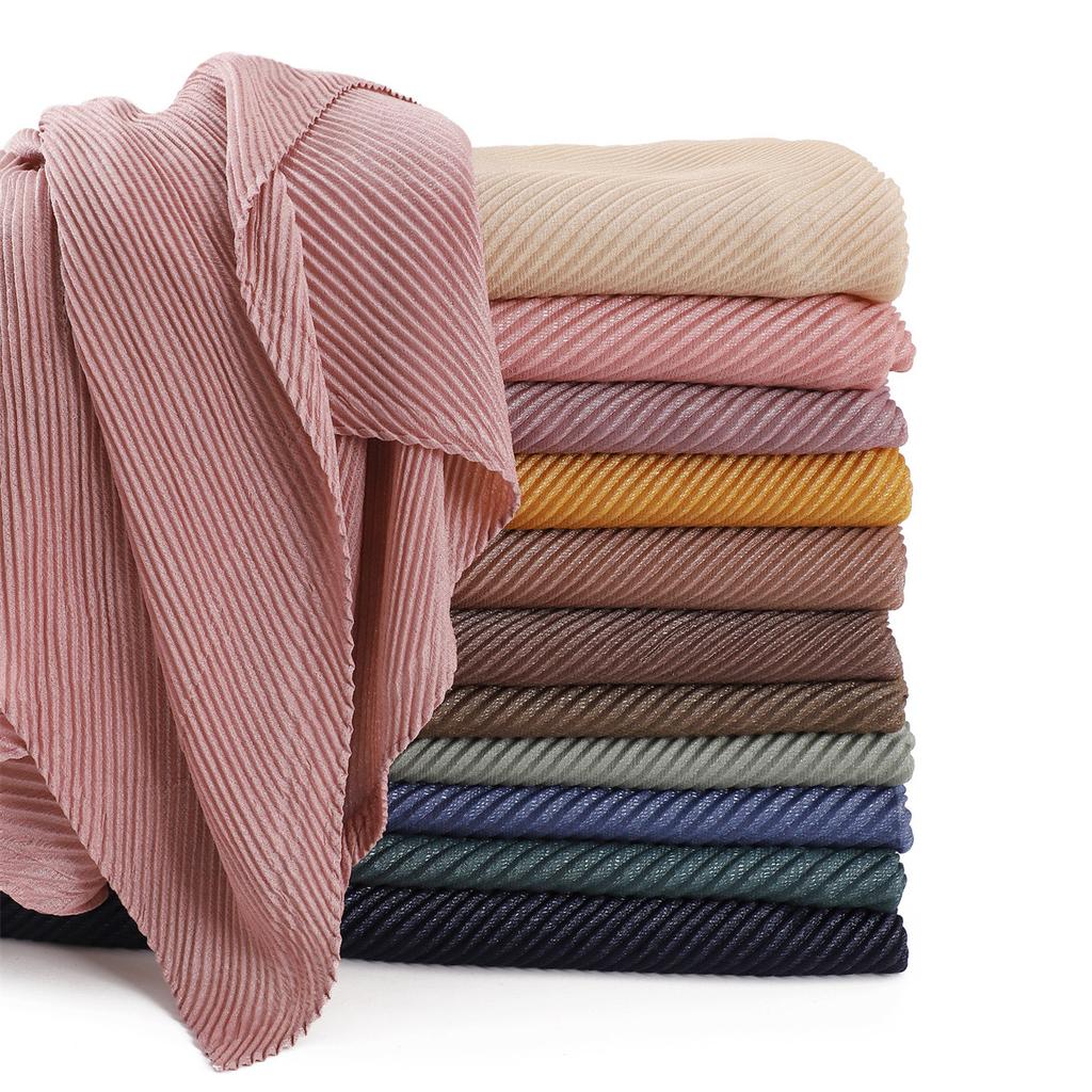 High Quality Breathable Women's Shiny Pleated Hijab Scarf Fashion Polyester Golden Sliver Crinkle Head Wraps Islamic Turban