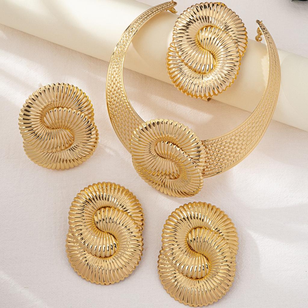 Модный комплект ювелирных изделий ожерелье браслет серьги кольцо для женщины