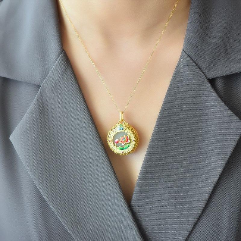 Этнический стиль Изысканная эмалированная подвеска в виде цветка лотоса Ожерелье из натурального нефрита Древнее золото Ручная работа Открывающаяся шкатулка Гаву Ювелирные изделия