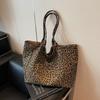Leopard Print Canvas Bag Women's Large-capacity New Autumn and Winter Versatile Casual Shoulder Bag College Students