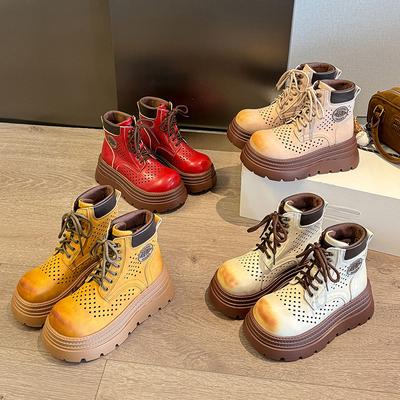 Толстоподошвенные увеличивающие рост полые дышащие ботинки-ревень женские 2025 новые осенне-летние модные ботинки Мартин с большой головой одинарные ботинки короткие ботинки