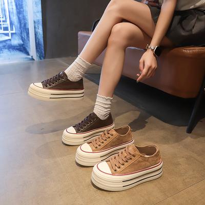 Платформенные белые женские универсальные туфли для увеличения роста, тонкие дышащие, лето и осень 2025, новые нишевые повседневные парусиновые туфли, кеды