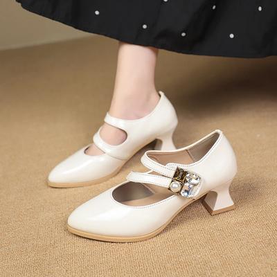 Ретро туфли Мэри Джейн 2024 Новые туфли с квадратной пряжкой с мелким вырезом из черной лакированной кожи на толстом каблуке для женщин