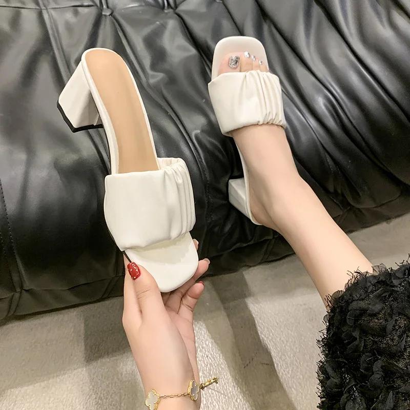 Тапочки Женские 2025 Элегантная Женщина Туфли на Каблуке Открытый Носок Мода Новый Женский Наряд Квадратный Носок Высокий Каблук Большой Размер Современные Сандалии