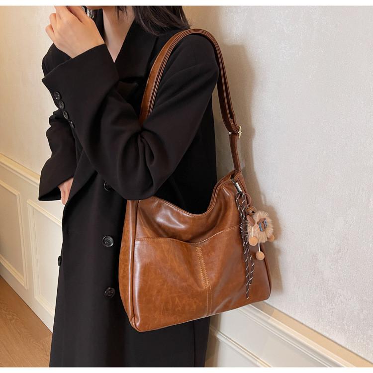 Ielgy Retro Large-Capacity Bag Autumn Winter Commuter Shoulder Cross-Body Fashion Tote Bag