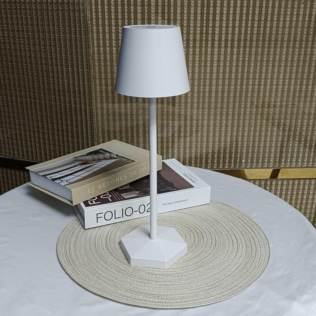 3 цвета Настольная лампа LED Сенсорное управление Настольный ночник Перезаряжаемая Беспроводная Лампа для чтения Для Декора Комнаты Отеля Бара Ресторана