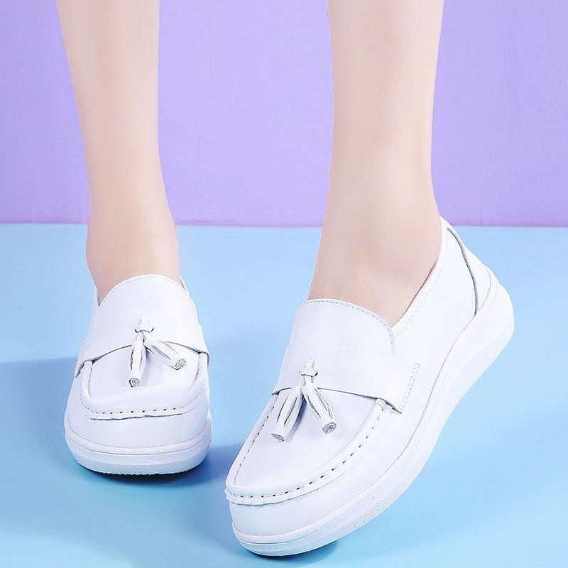 Туфли для медсестер женские весенние мягкие дышащие туфли на плоской подошве белые медицинские туфли универсальные женские туфли маленькие белые туфли