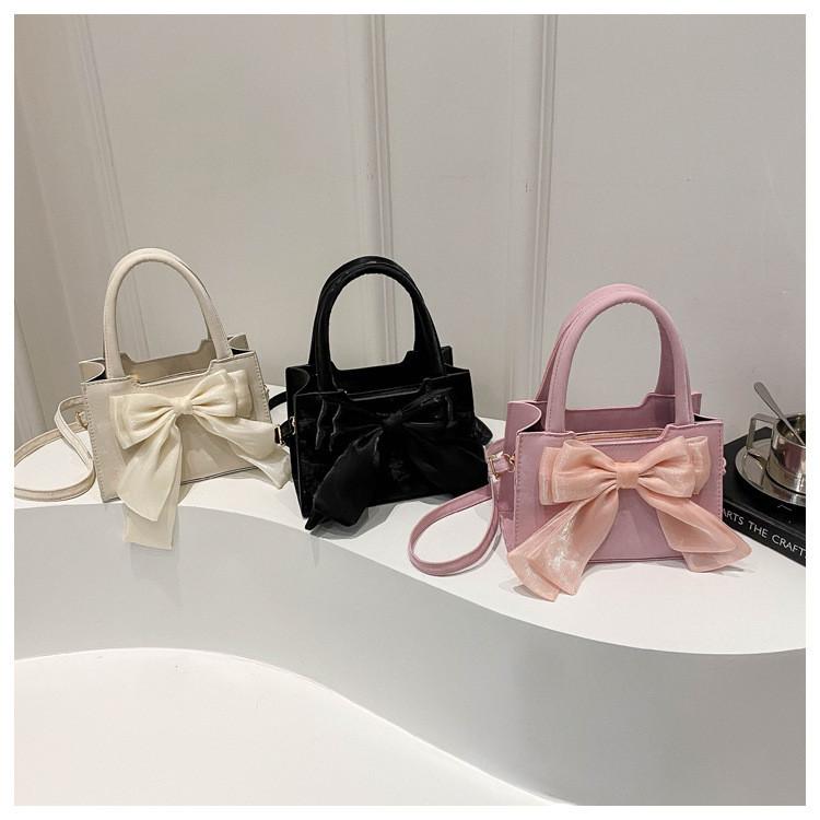 Stylish Fresh Fairy Style Bow Handbag Trendy Mini Square Bag With City Minimalist Design