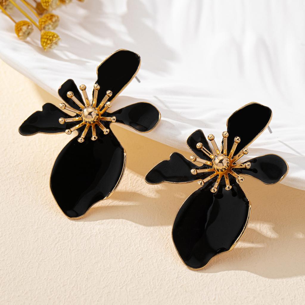 Temperament Creative Color Dopamine Metal Irregular Design Sense Large Flower Earrings Women'S Holiday Wind Earrings