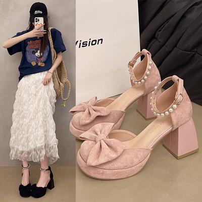 Мода 2025 Женские квадратные модные туфли-лодочки высокого качества и элегантные, с модной круглой платформой и полыми каблуками