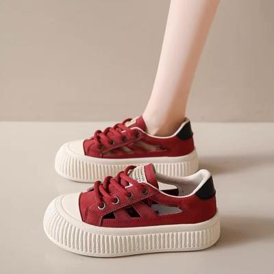2025 новые летние дышащие туфли на платформе с полым верхом, маленькие белые туфли, спортивная универсальная повседневная обувь для учеников средней школы, женская обувь