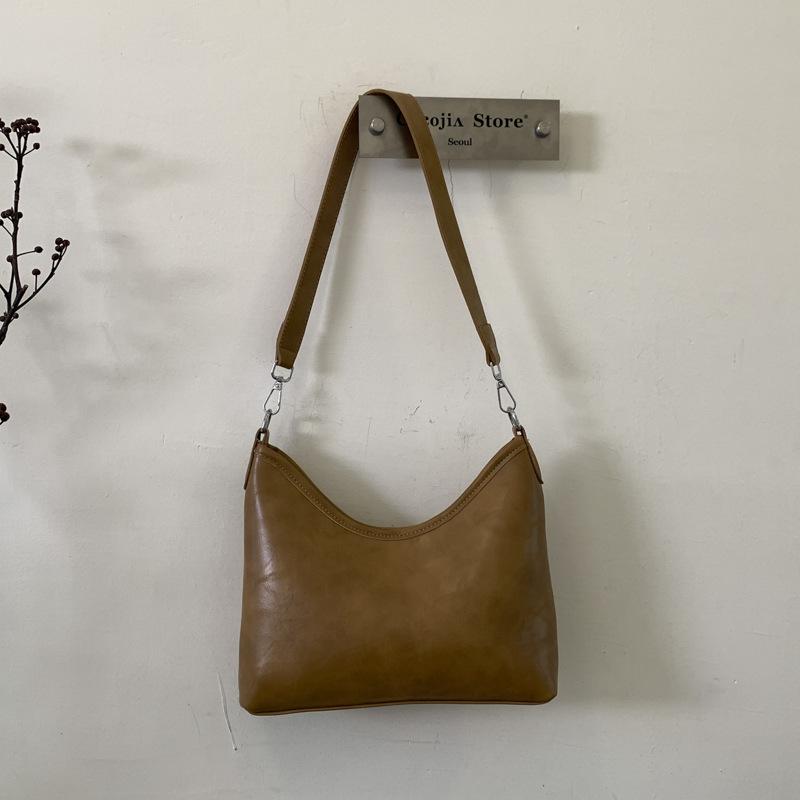 Маленькая сумка высокого класса женская 2025 новая осенне-зимняя модная универсальная сумка-мессенджер ретро на плечо подмышку сумка-ведро