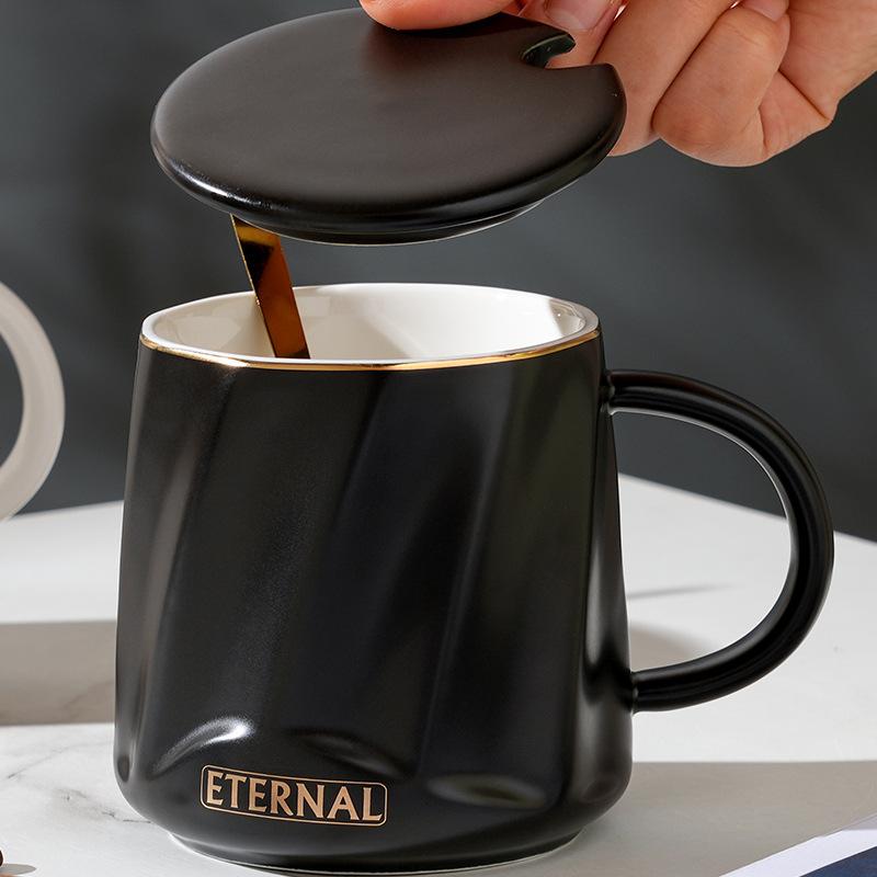 Personalized Ceramic Cup with Lid High Value Office Men and Women Drinking Water Mug Large Capacity Water Cup Souvenir Gift Cup