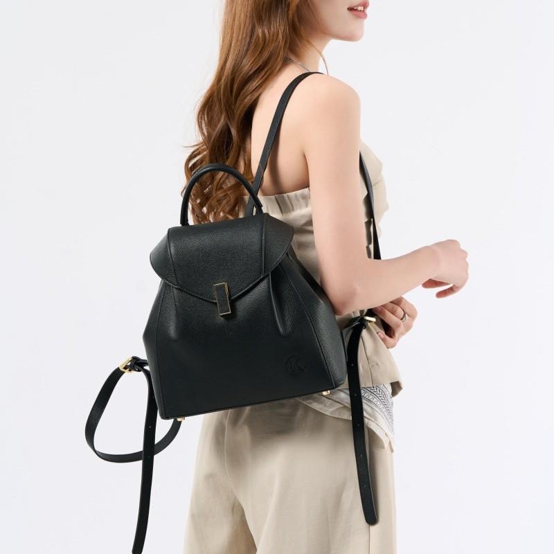 2025 Summer New Niche Handbag Large Capacity Travel Backpack Classic Versatile Student Backpack