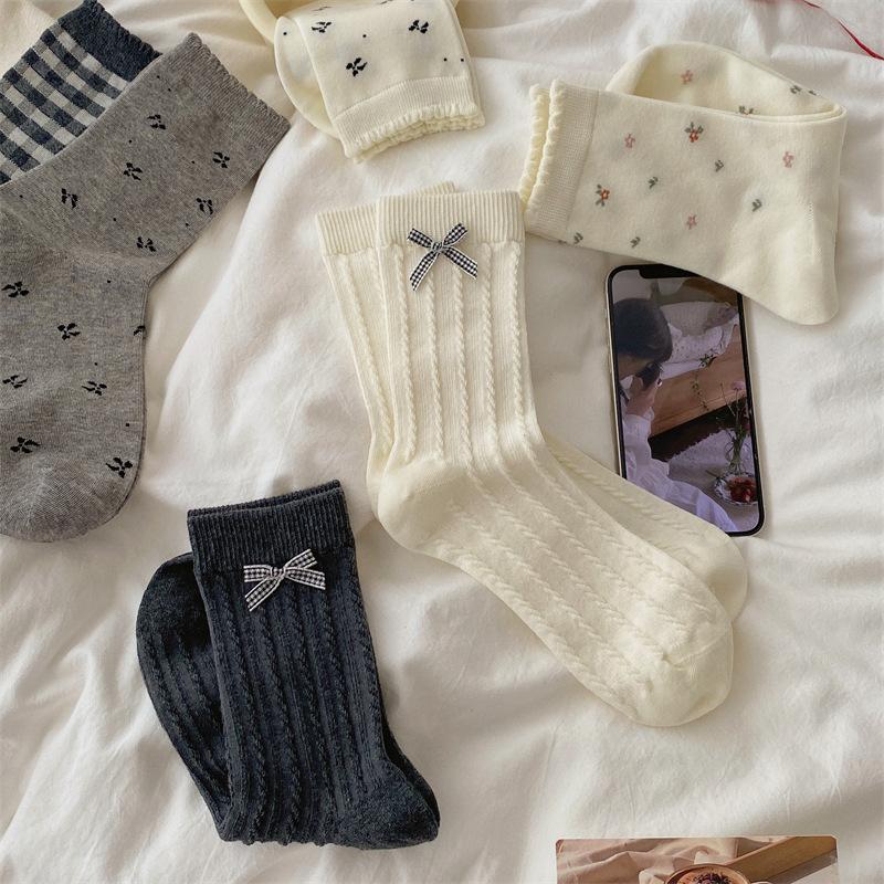 Autumn and Winter Three-dimensional Bow Boneless Mid-calf Socks, Sweet Socks, Women's Lace Socks, Grey Twisted Pile Socks