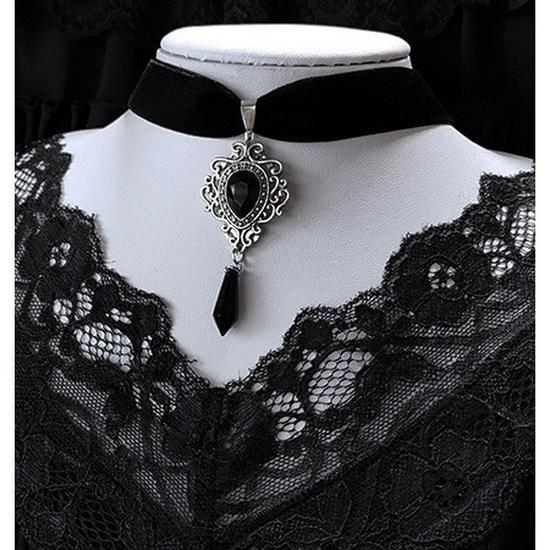 Ретро Готическое Бархатное Ожерелье с Подвеской