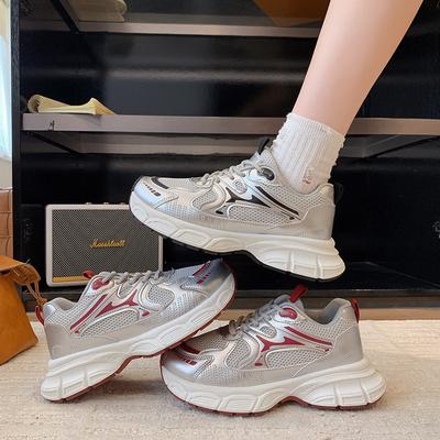 Новая обувь для осенних студенток, спортивная и для отдыха, уличная фотография, толстая подошва увеличивает рост