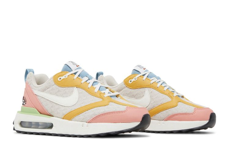 Women's Sneakers Nike Air Max Dawn SE Sun Club (Women's)
