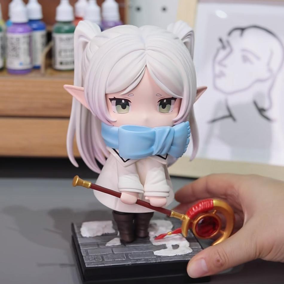 14CM Anime Sousou no Frieren Frieren Figure Winter Clothing Doll Cute Model Standing Posture Toy Collection Aciton Figure Gifts