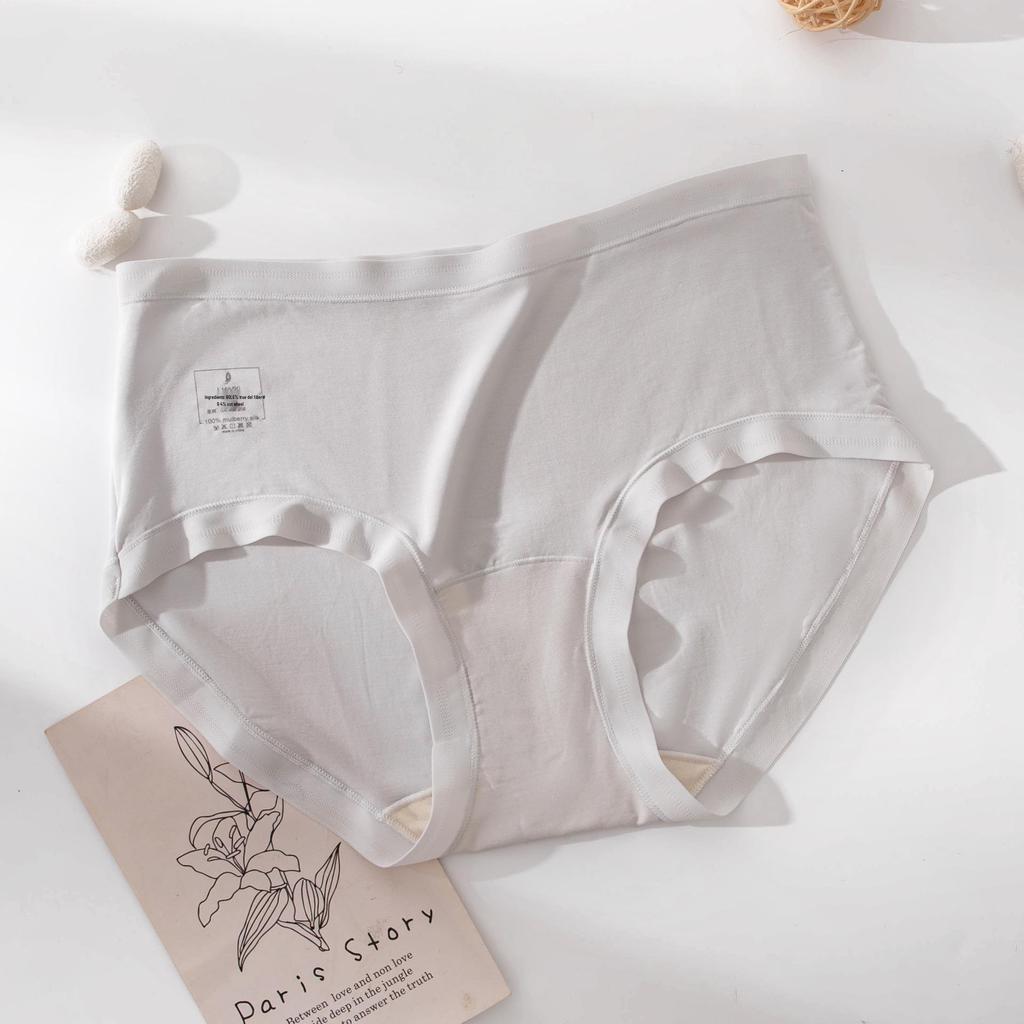 Women's Breathable Mid-Waist Mulberry Silk Triangle Briefs