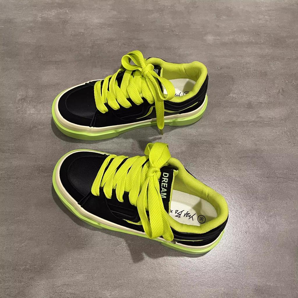 Niche Design Sense Casual Board Shoes Female Student 2025 New Trendy and Versatile Fashion Canvas Shoes Flat-soled Sports Shoes