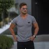 Мужская спортивная одежда Muscleguys, летняя дышащая трикотажная рубашка для бодибилдинга с короткими рукавами и V-образным вырезом, деловая повседневная одежда