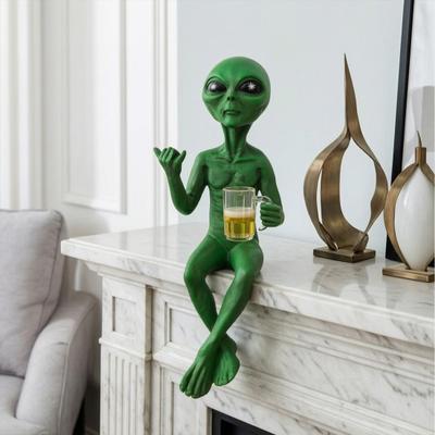 Фигурка Инопланетянина с Пивной Кружкой из Смолы, Декоративное Настольное Украшение, Креативное Украшение для Стола для Дома, Гостиной, Спальни, Офиса, Сада, Балкона