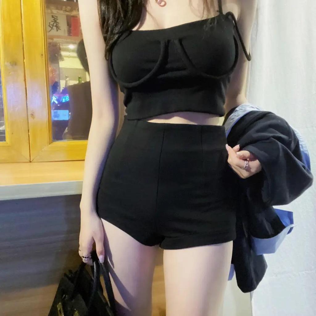 Женские белые шорты с высокой талией для пикантного лета