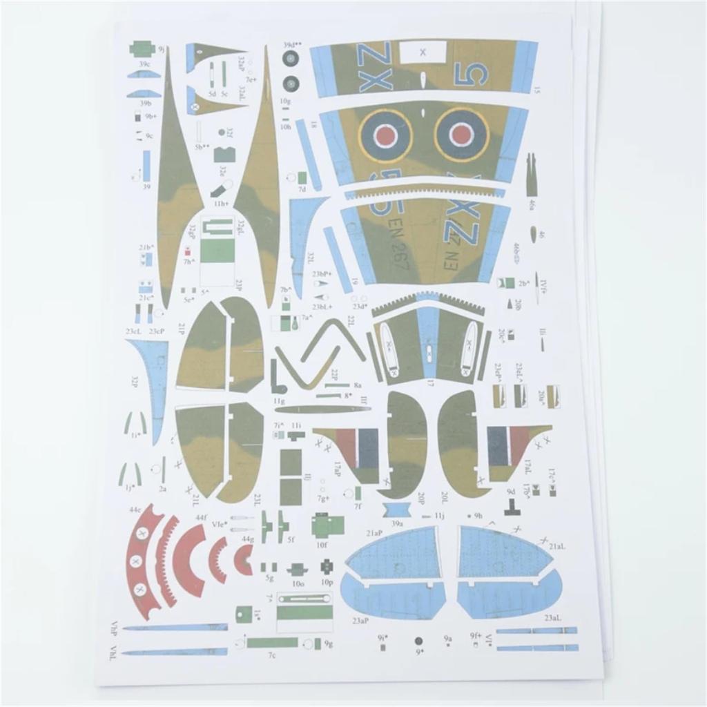 Самолет из бумаги своими руками, истребитель Supermarine Spitfire, бумажный самолет, набор пластиковых моделей 133 (Разобранный комплект)