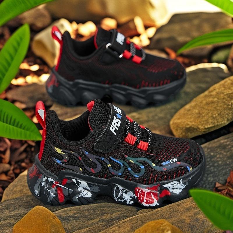 Азиатская детская спортивная обувь 6-12 лет 2025 и новый стиль сетчатая дышащая повседневная обувь для мальчиков