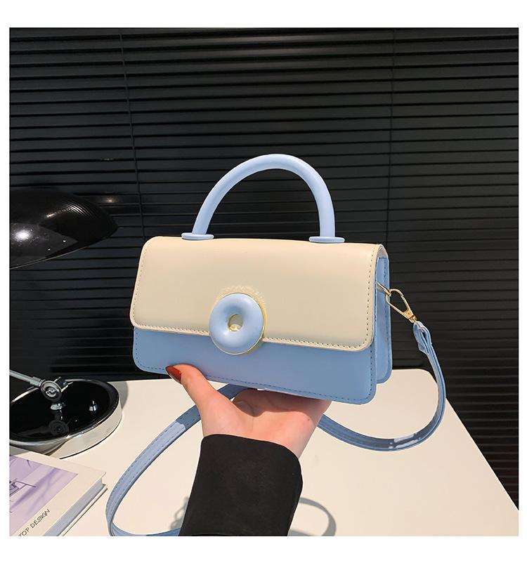 2024 летняя новая повседневная маленькая квадратная сумка нишевый дизайн портативная маленькая женская красивая сумка на плечо