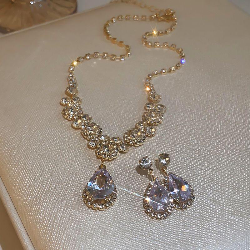 Ожерелье-чокер с цветочным узором из сверкающих страз - цветочный дизайн с каплями воды, свадебные и вечерние украшения для женщин