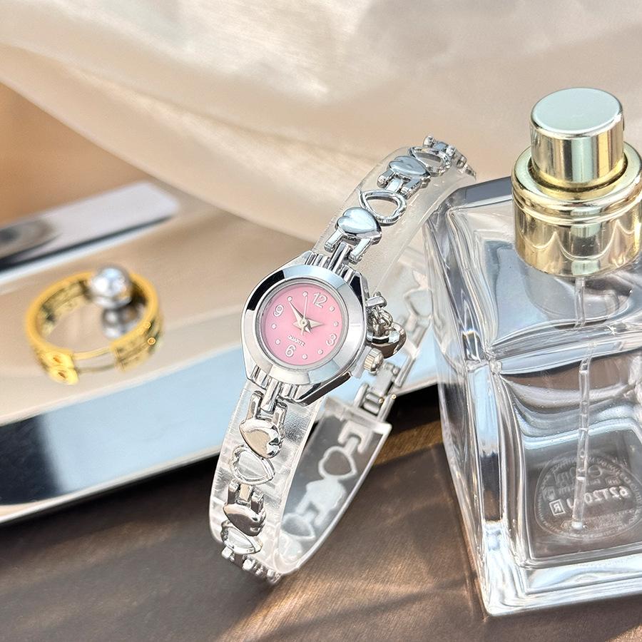 Hollow Love Pendant Bracelet Quartz Watch Small Exquisite Smart Jewelry Watch
