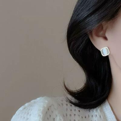 Серьги с кошачьим глазом Новые модные серьги с нишевым дизайном и первоклассным темпераментом