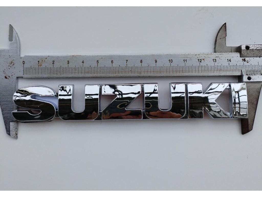 Значок Suzuki S - Оригинальный полый значок на переднюю решетку