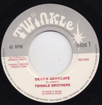 7-дюймовая пластинка TWINKLE BROTHERS Devils Advocate NG040 Twinkle Music UK Reggae Ska Dub Б/у