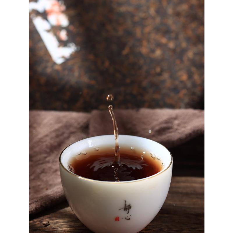 Чай Ripe Tea Cake Royal Scent Banzhang Health Care 357г Баньчжан Пуэр