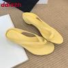 Мода Мода Круглый Носок Женские Низкий Каблук Тапочки Обувь Роскошная Обувь Женские Тапочки на Каблуке Шлепанцы Обувь Женские Сандалии Шлепанцы