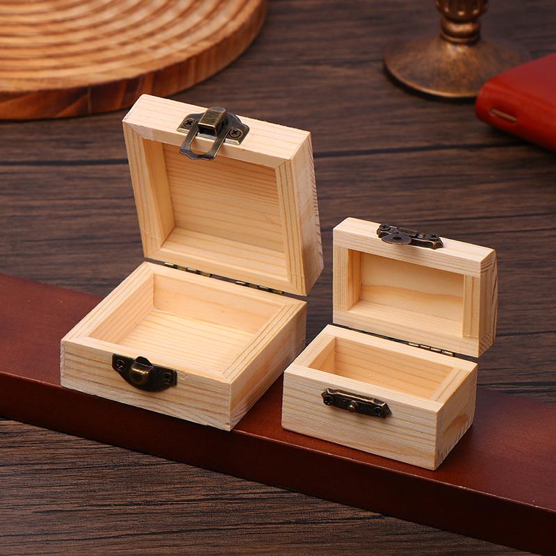 Simple Unfinished Log Color Wooden Watch Box DIY Pine Wood Treasure Chest With Locking Clasp Hinged Lid Jewelry Storage Box