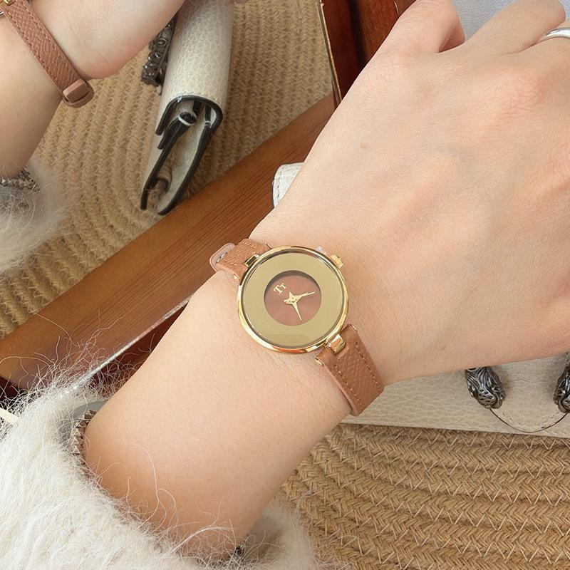 New Luxury Lock Dial Red Watch Women's Fashion High Quality Girls Leather Watch Women's Quartz Watch Jewelry Gift