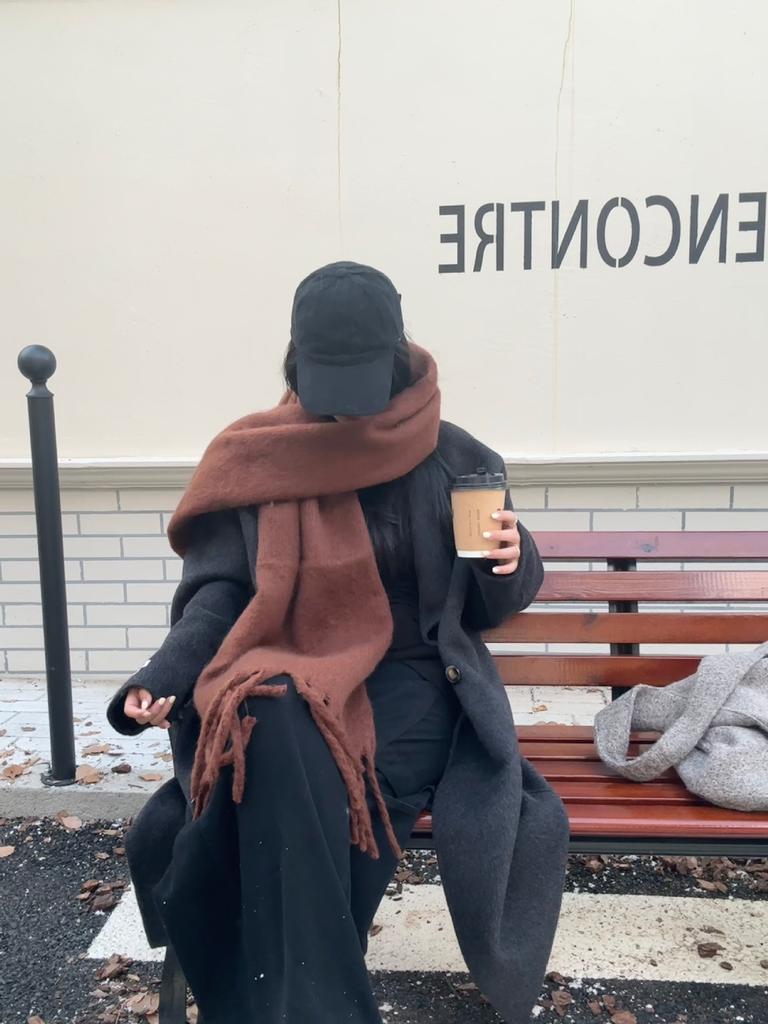 Утолщенный вариант однотонного красного шарфа для женщин, теплый осенью и зимой, универсальная атмосфера из имитации кашемира, производитель студенческих шарфов