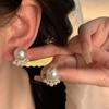 Trendy New Pearl Stud Earrings for Women Crystal Side White Imitation Pearl Korean Fashion Temperament Ear Accessories Brincos