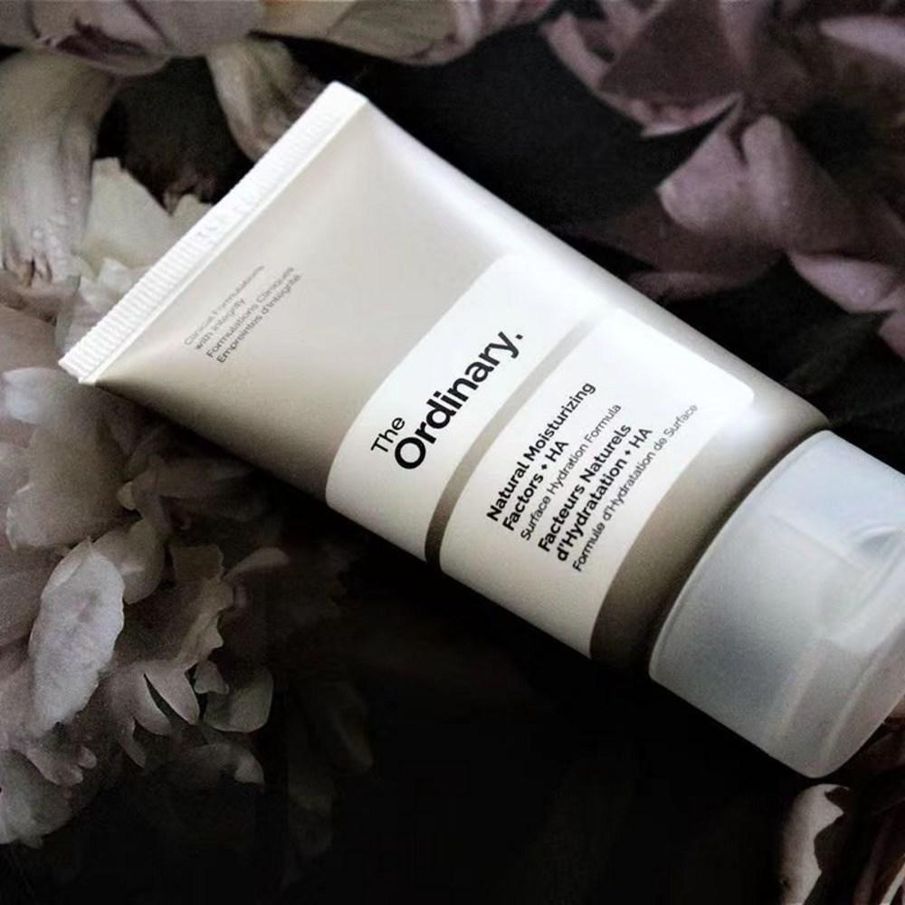 Обыкновенные Обыкновенные натуральные увлажняющие факторы +HA