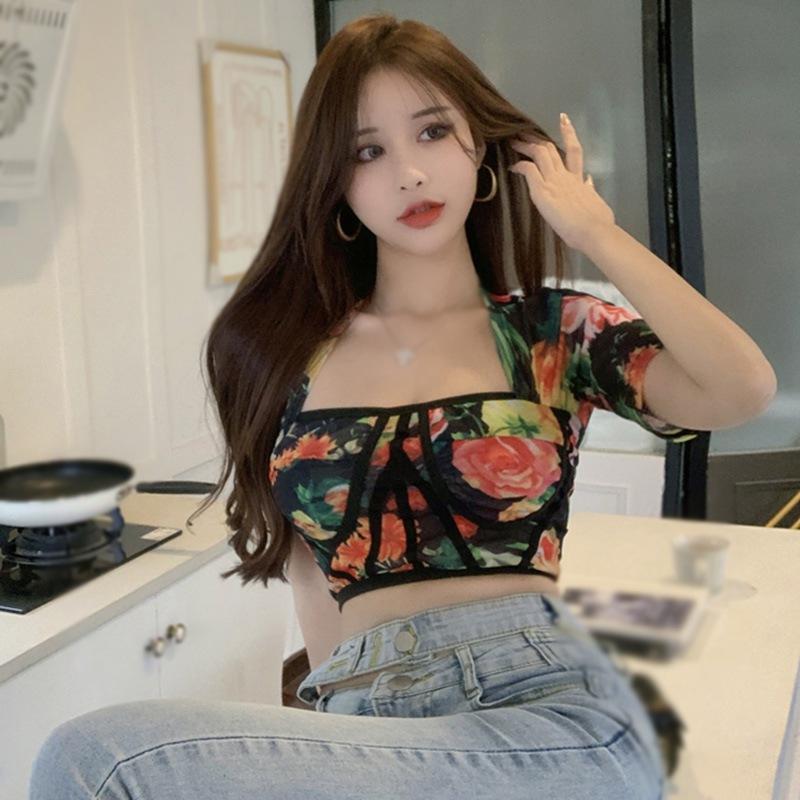 Женский тонкий топ с квадратным воротником и цветочным принтом, с открытым пупком и короткими рукавами