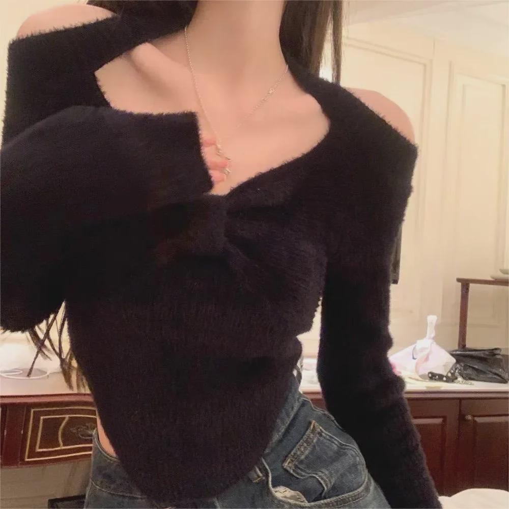 Women's Pink Off-Shoulder Hollow Knit Sweater - New Autumn/Winter Loose Long-Sleeve Design