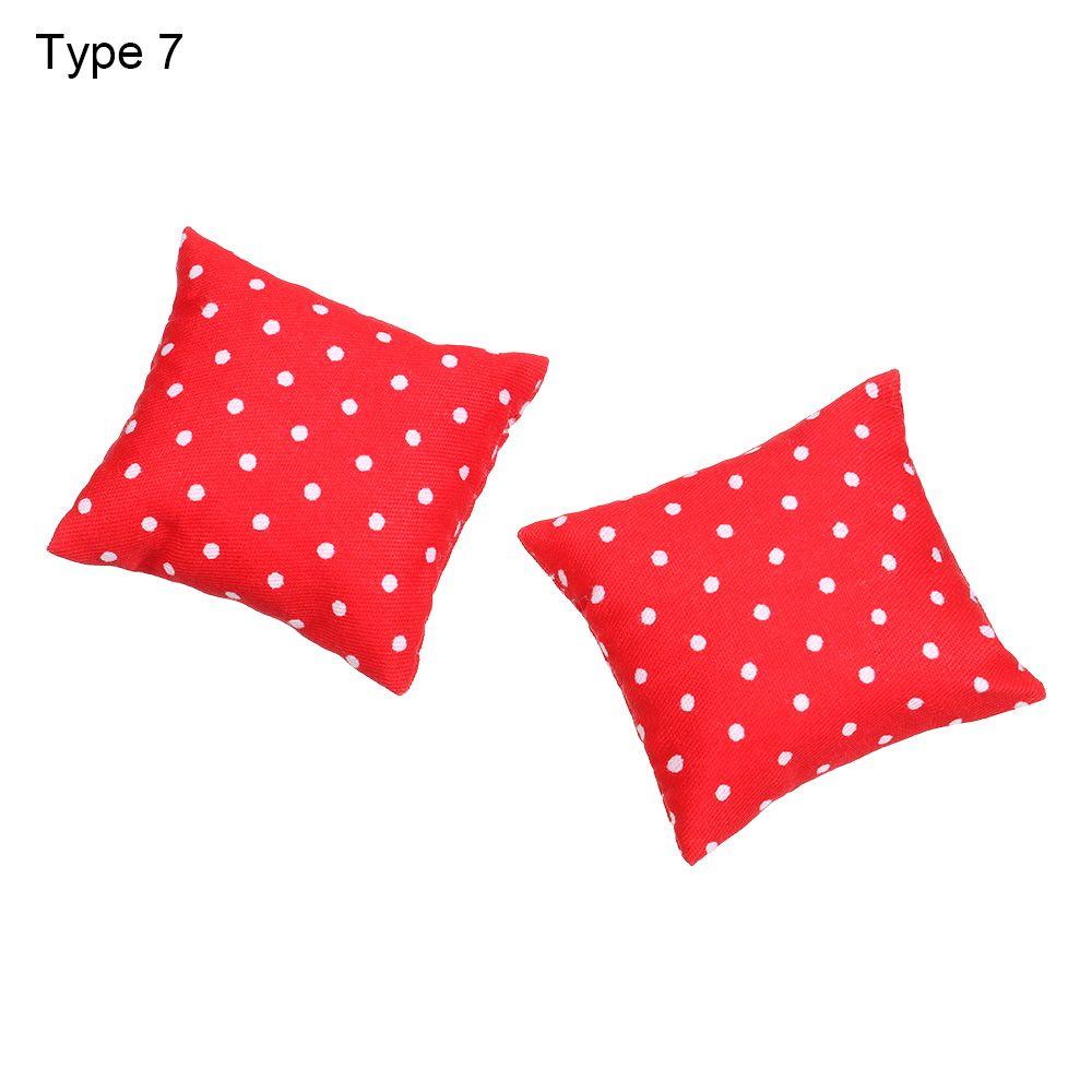 Диван Диван Игрушки Мебель Мини Кукольный домик Подушки Аксессуары для кукол Миниатюрные подушки с цветочным принтом